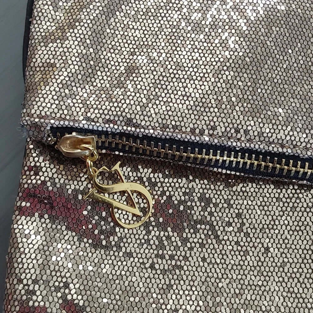 Victoria's Secret Gold Metallic Shimmer Clutch Bag Top Zip Mirror inc. Sz.Large
